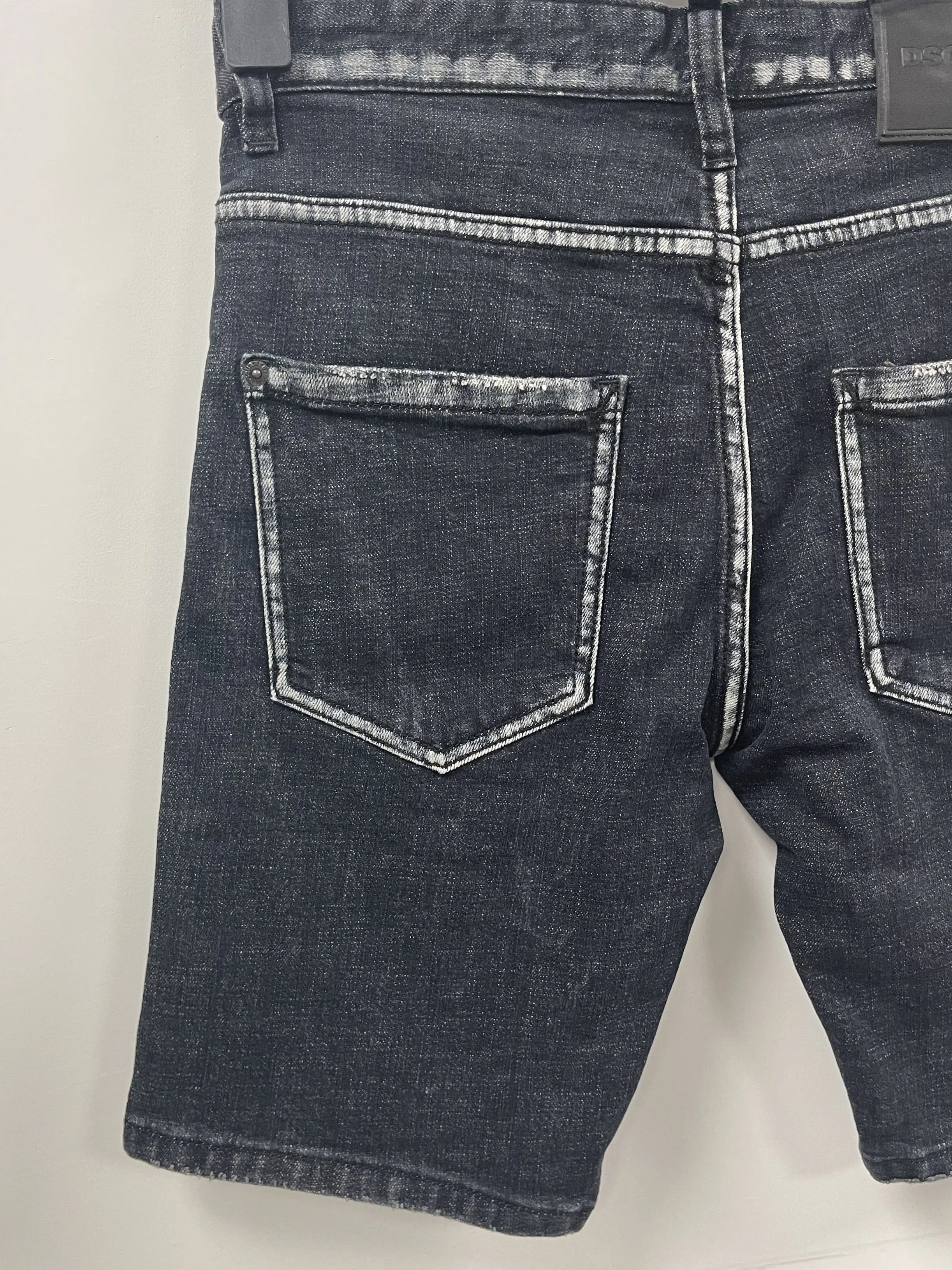 2024 Summer D2 Jeans Trendy Men's Water Washed Worn Hole Patch Light Blue Slim Fit Micro Elastic Denim Shorts Men