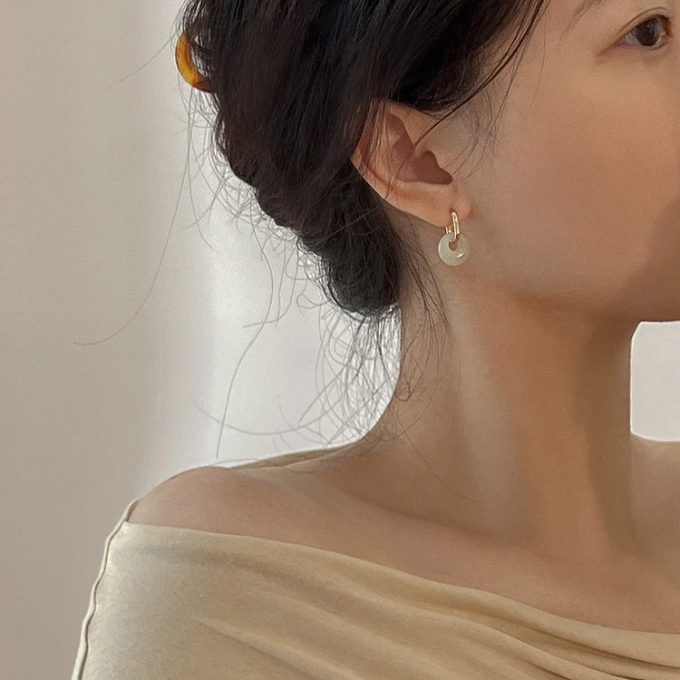 Аутлеты сбор утечек натуральный нефрит Хэтянь пряжка для ушей мира серьги Lucky Circle