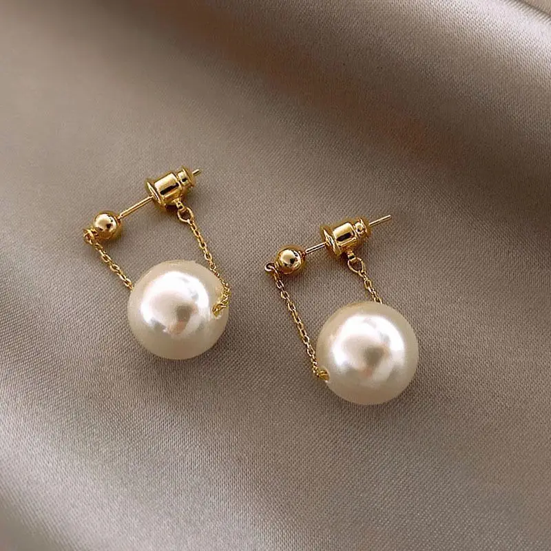 

Einfache Und Elegante Kleine Perlen-Tropfen-Ohrringe Für Frauen 2022 New Neue Art- Und Partei-Frauen-Tropfen-Ohrring-Jewellery