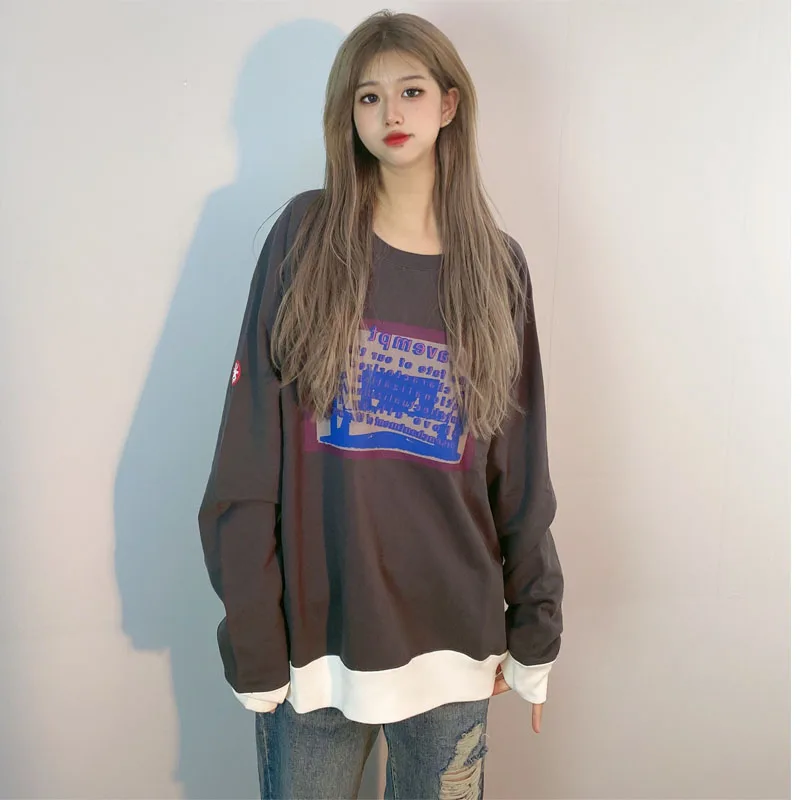 Рисунок 3 - Свитшот LIFE Cavempt с круглым