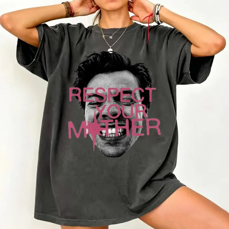 Фото Футболка «Respect Your Mother» в стиле ретро-поп-арт с музыкальным принтом, повседневная, с круглым вырезом, из хлопка, с коротким рукавом, унисекс, уличная одежда №1