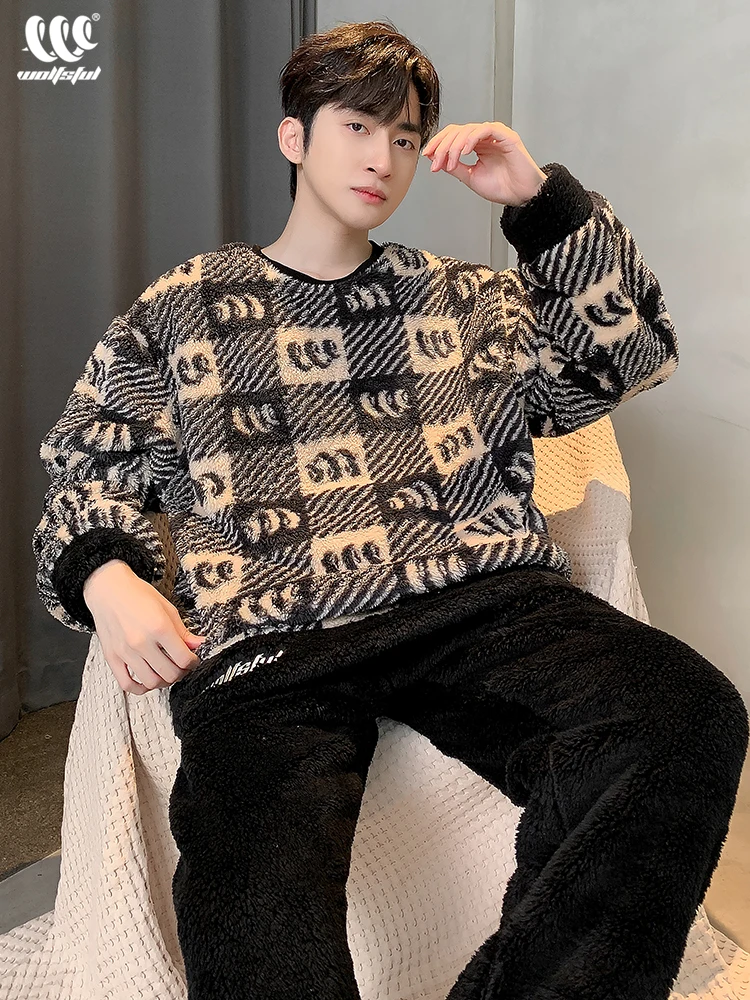 Men's Pajamas Coral Fleece Winter Thickened Fleece-lined Warm Autumn and Youth Can Be Worn outside Homewear Set