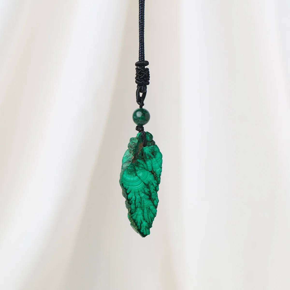 

Малахитовый подвес для автомобиля