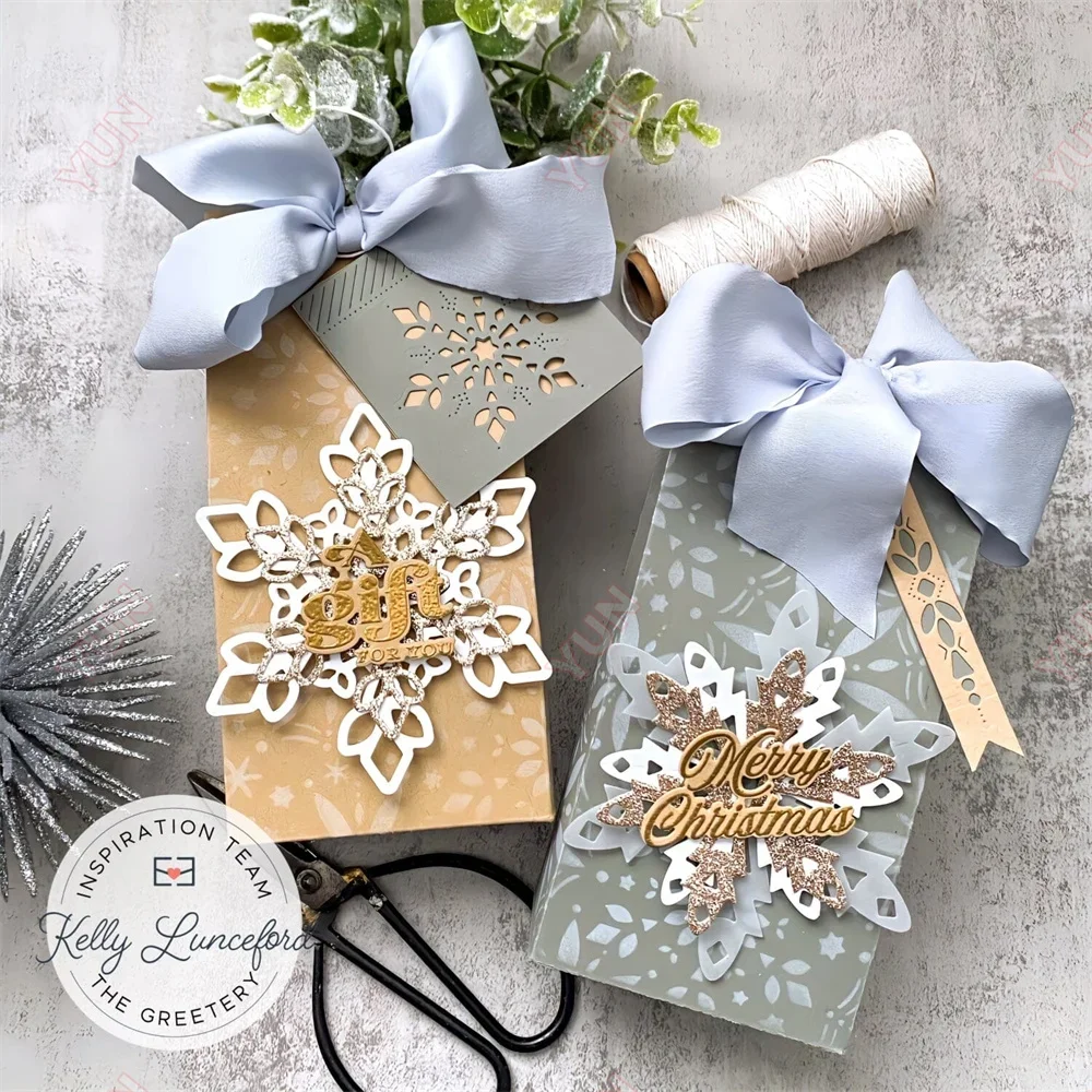 Металлические штампы-трафареты с изображением снежинок и кисточек