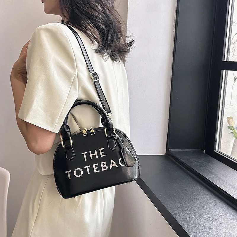 Patent Leather Handbags for Women 2023 New Letter Fashion Shell Bag Party Trend High Quality Luxury Designer Shoulder Bag Ladies
