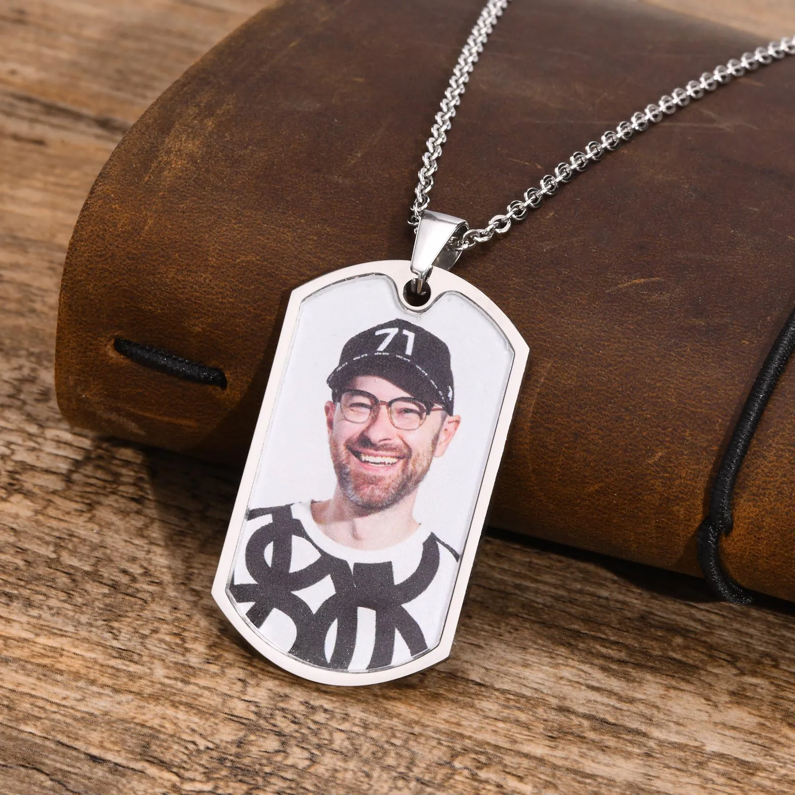 

Free Personalize Photos Words Dog Tag Necklaces for Men,Custom Stainless Steel Meaningful Collar Love Keepsake Gifts to Him