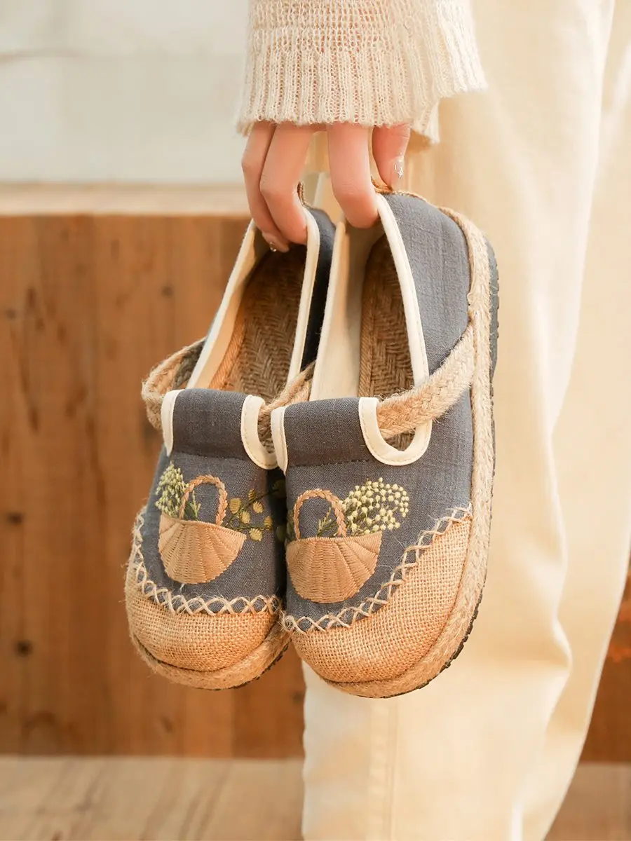 

2023 Trend New Embroidered Shoes Flat Heel Low Top Shallow Mouth Ethnic Style Old Beijing Cloth Shoes Embroidered Shoes