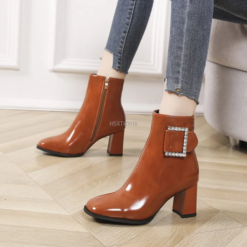 

Новинка 2022, Кожаные женские ботинки, ботильоны на высоком квадратном каблуке, модная черная и абрикосовая обувь, осенне-зимние женские ботинки