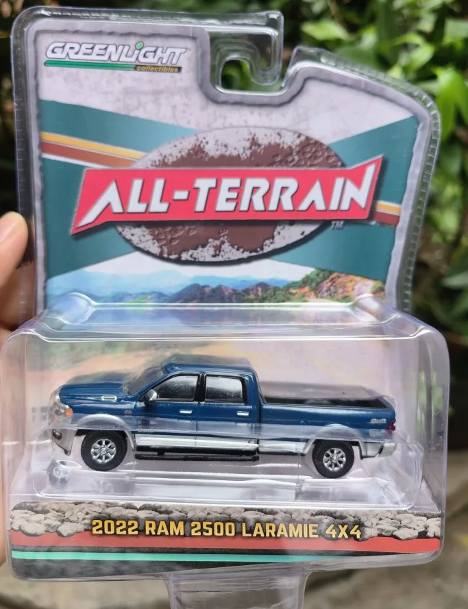 

GREENLIGHT 1:64 2022 Ram 2500 Laramie 4x4 Collection of die-casting alloy trolley model ornaments