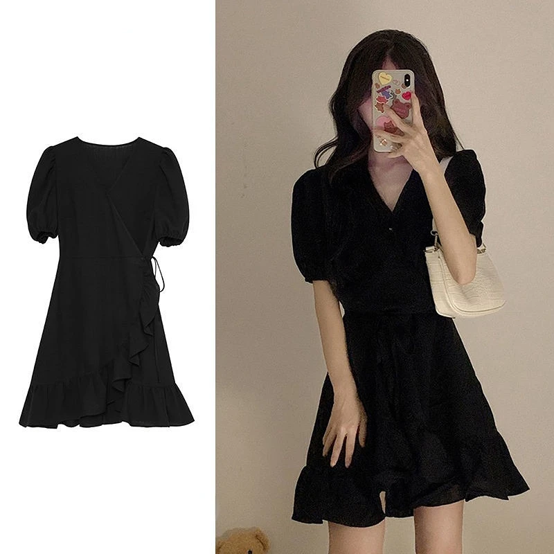 

2023 Summer New French Dress Women Small Design Sense Niche V-neck Tea Break Dress Waist Small Black Dress Y2K