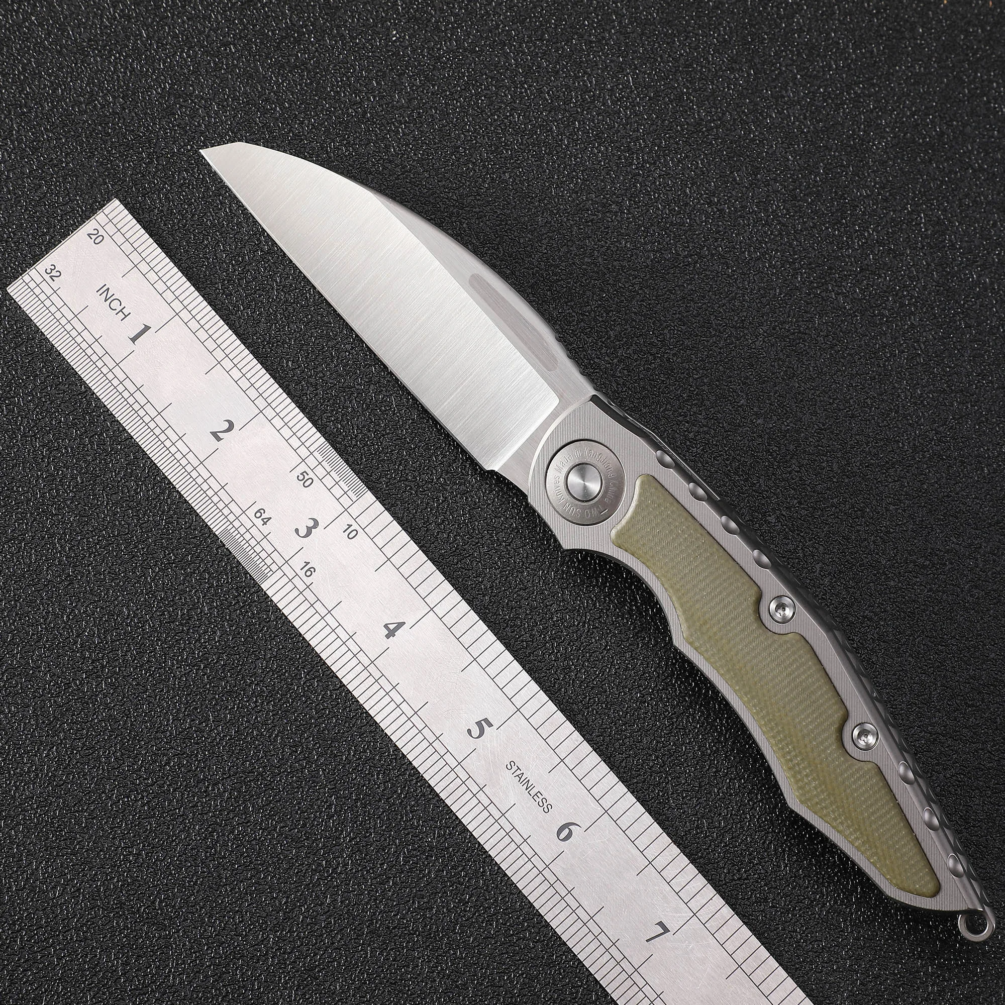 TWOSUN TS145 Складной нож D2 Стальное лезвие льняной + Титановая ручка Открытый Кемпинг