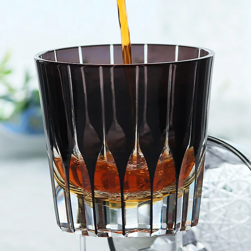 Стакан для виски ручной работы Edo Kiriko старомодный стеклянный темно-фиолетовый с