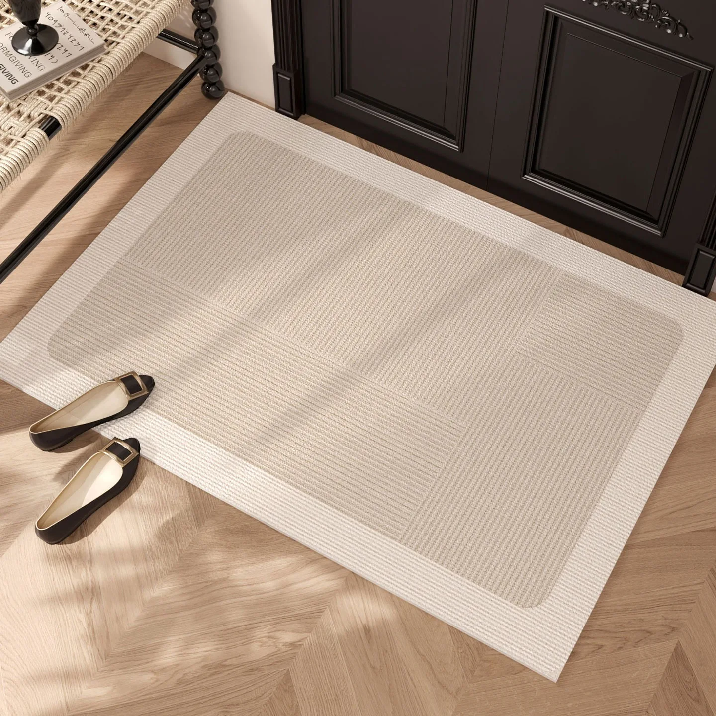 

Полукруглый декоративный ковёр из полиэстера