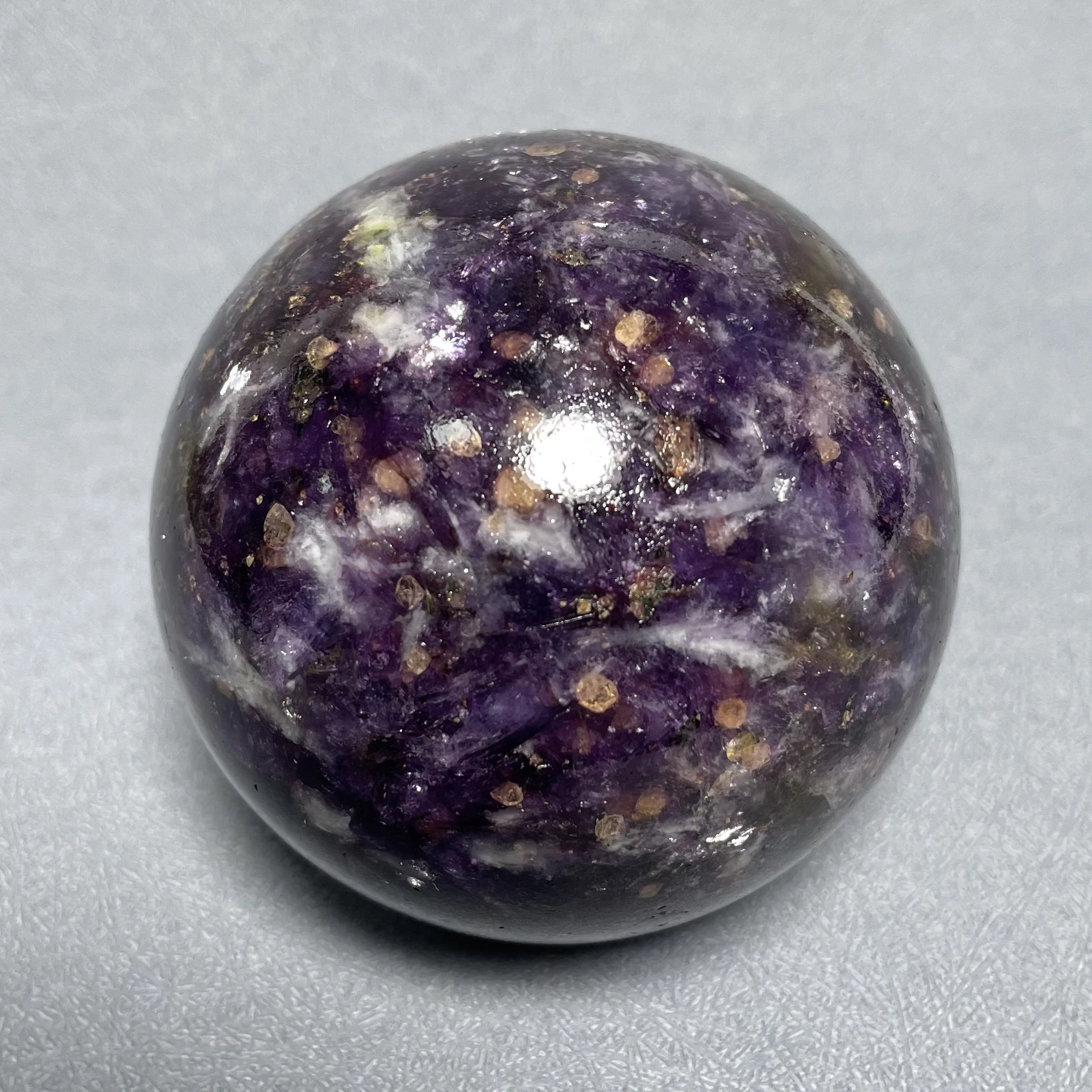 

Натуральный камень, кварцевая сфера, фиолетовый лепидолит, пллопит, драгоценный камень, хрустальный шар, Рейки, исцеление, высокое качество, украшение для дома