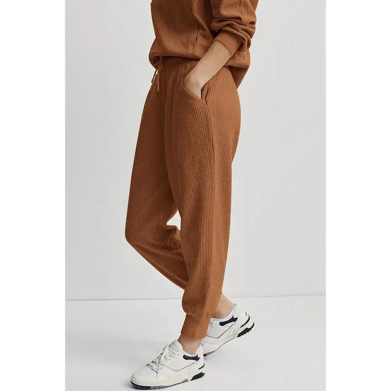 Женский спортивный костюм с длинным рукавом на молнии