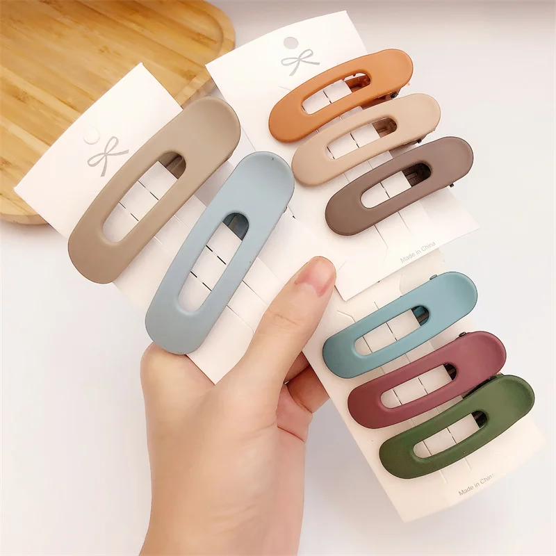 

Solid Color Girls Back Head Hair Catch Side Clip Simple Hollow Geometric Hair Claw Headdress for Women Fashion Hair Accessories