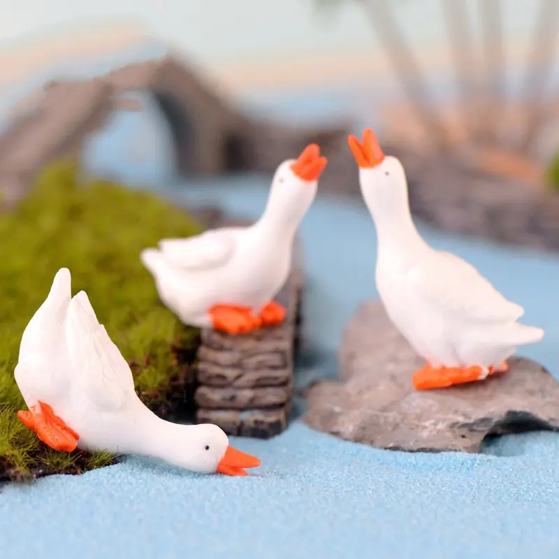 

3pcs/set Mini Goose Figurines Micro Landscape Resin Crafts Miniatures Garden Moss Fairy Dollhouse Ornaments Home Desktop Decor