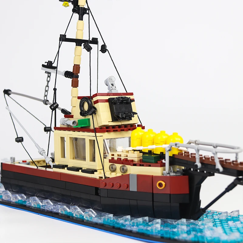Fishing Boat Pirate Ship Building Blocks Idea Shark Wreck Model Submarine Military series-battleships Bricks Toys For Kid Gifts