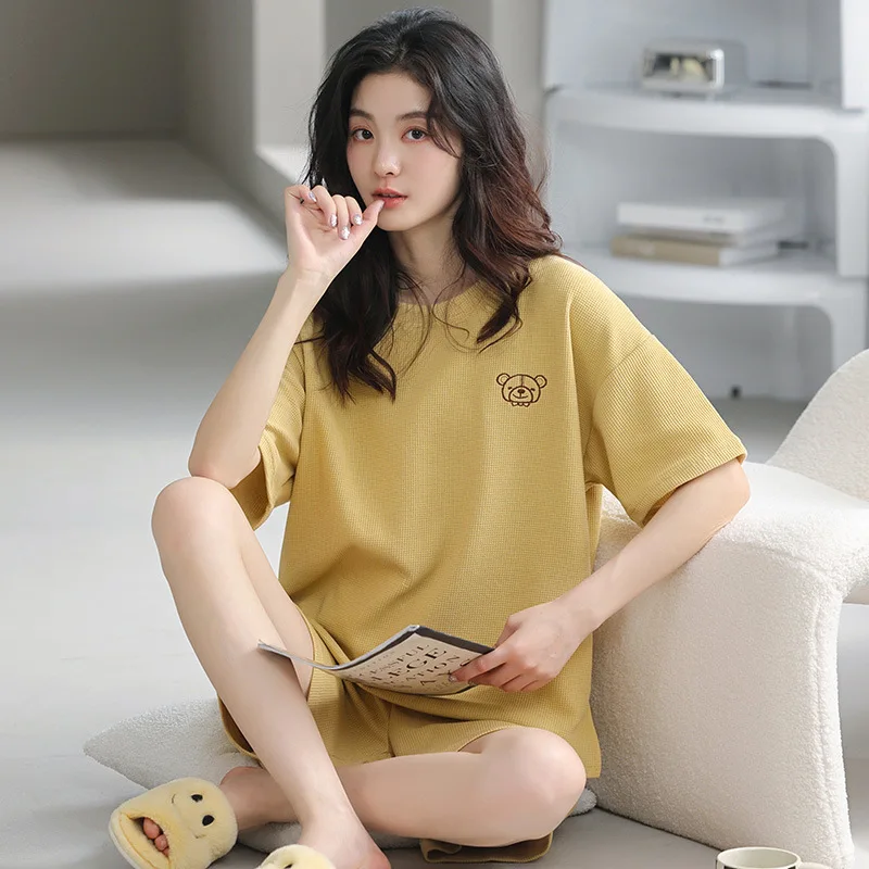 The New Pajamas for Women's Summer Cotton Waffle Short-sleeved Shorts Highend Comfortable Home Service Suits Can Be Worn Outside