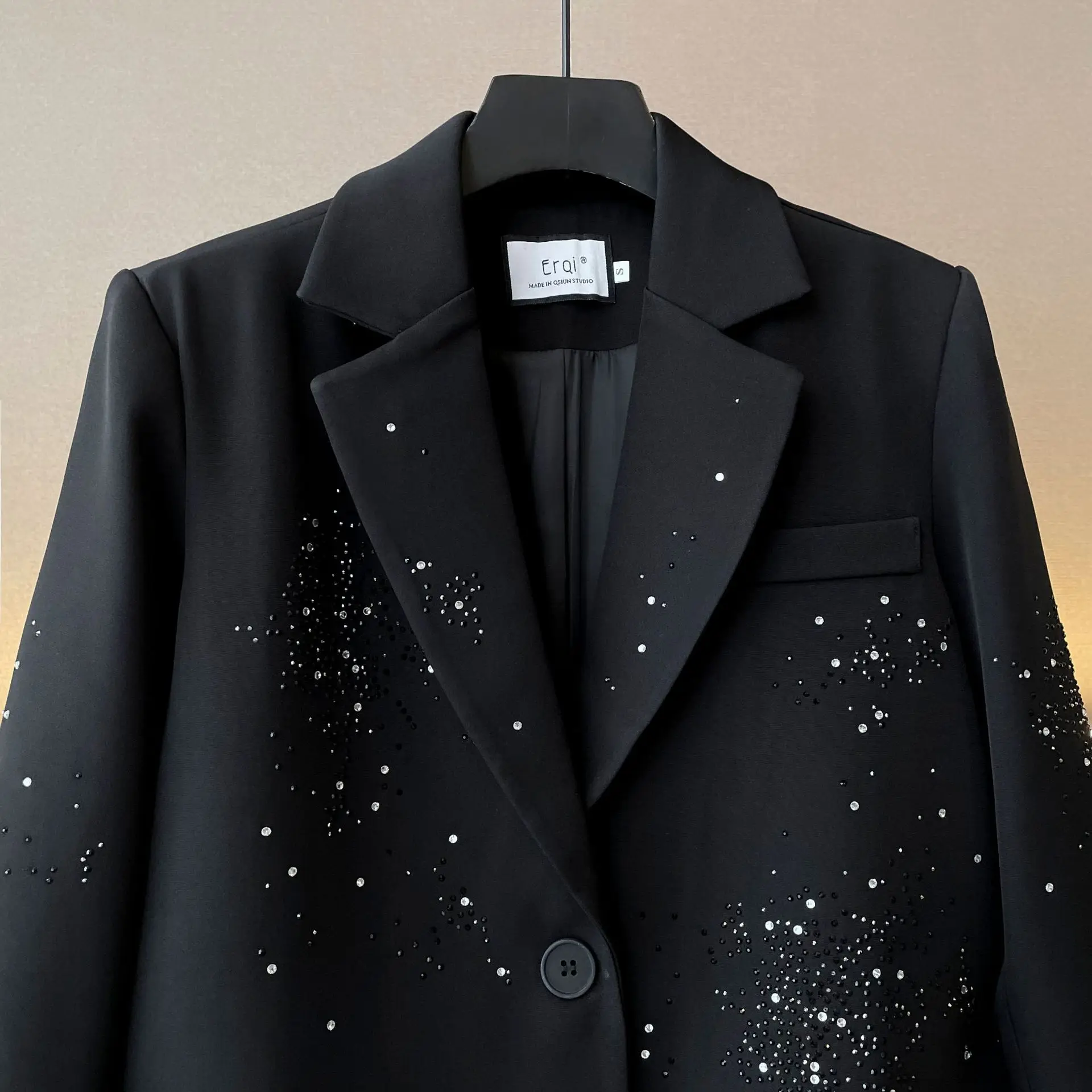 Женский блейзер свободного покроя