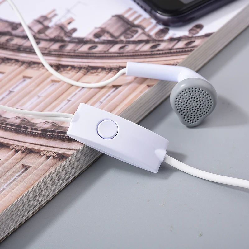 Проводные наушники-вкладыши 3 5 мм с микрофоном для Samsung Galaxy A10 A20 A30 A50 A31 A41 A51 A71 S9 S10