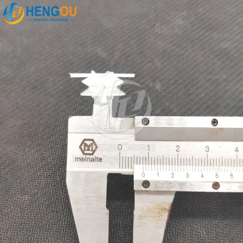 100 шт. 42.016.073 16x8 мм GTO Sucker белая резиновая присоска |