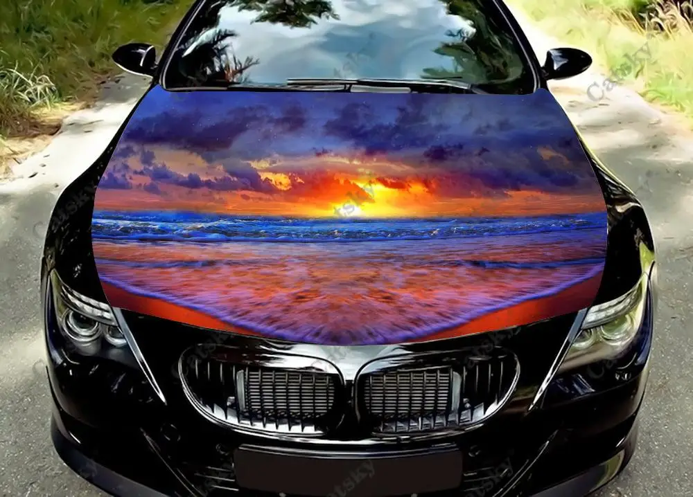 

Виниловая наклейка на капот автомобиля с изображением морских волн