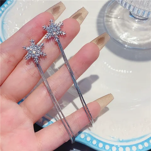 Серебряные серьги-капельки с кисточками