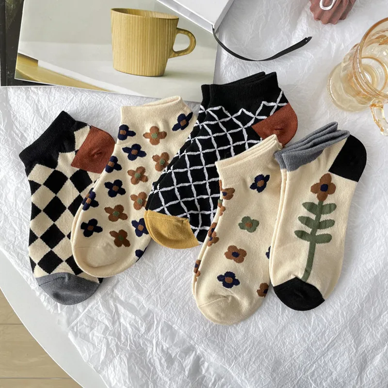 5 пар новинка 2024 свежие INS корейские японские женские короткие носки с цветочным