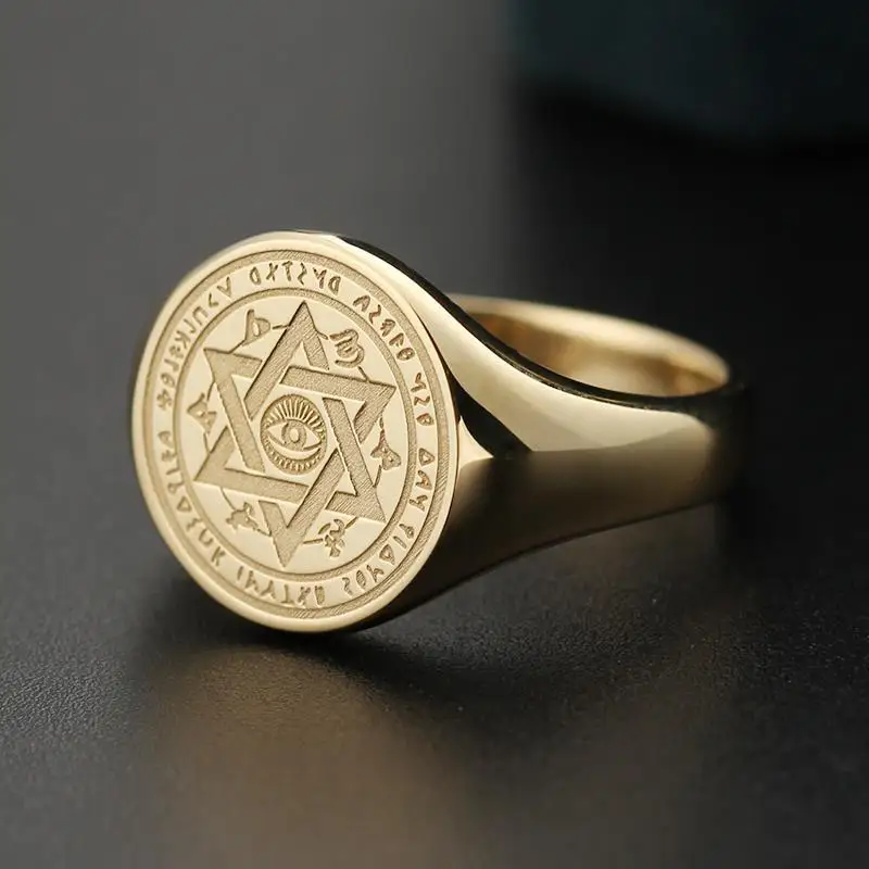 

Gold Ring Eye of Providence All-seeing Eye Freemasonry Stamp Tail Ring Replica Collection Stage Property