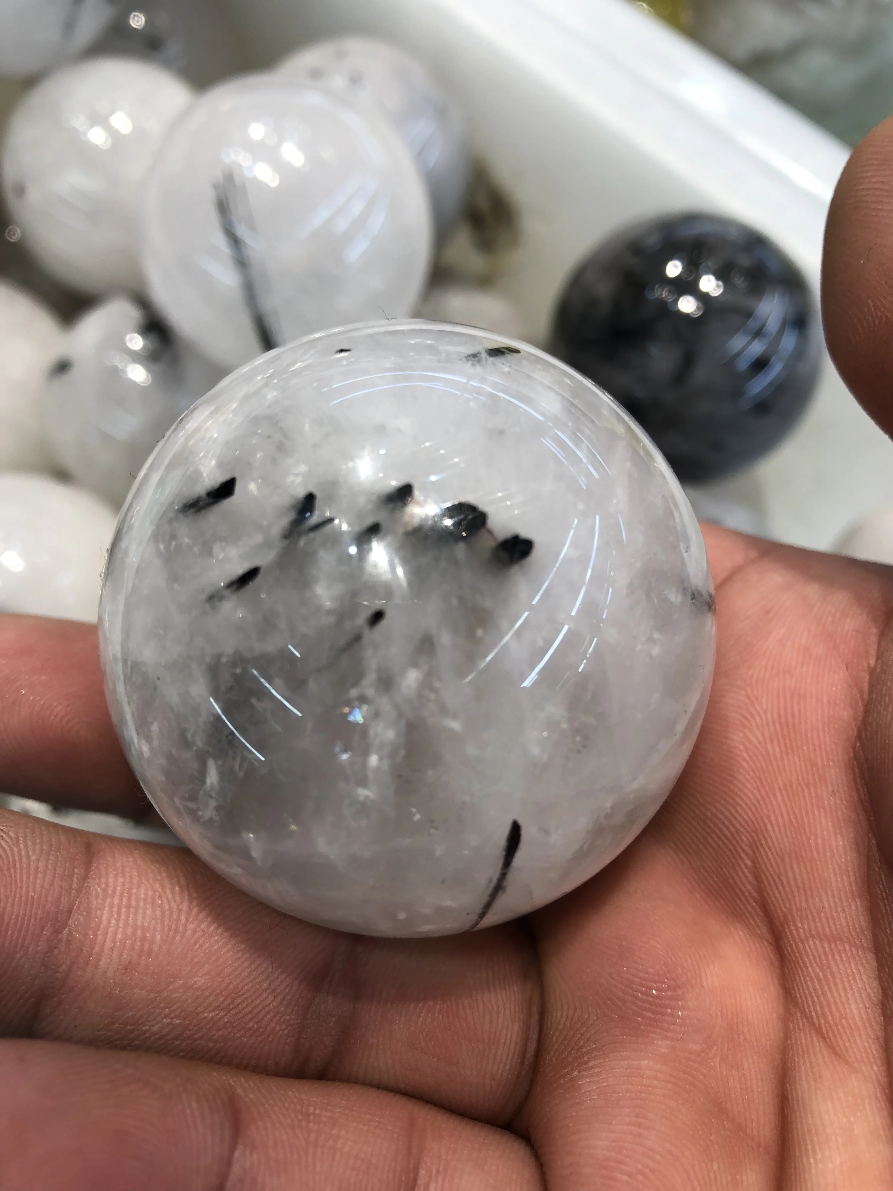 

Jewelry Pure Natural Black Tourmaline Crystal Ball 4-7cm Black Hair Gold Ball Polished Raw Stone Energy Transfer Base