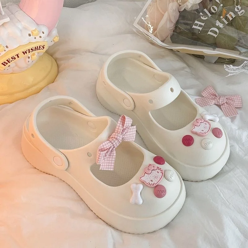 

Kawaii Sanrio Anime Slippers Hello Kitty Beach Shoes Fashion Women's Shoes Couple Birthday Hole Shoes Summer New Gift