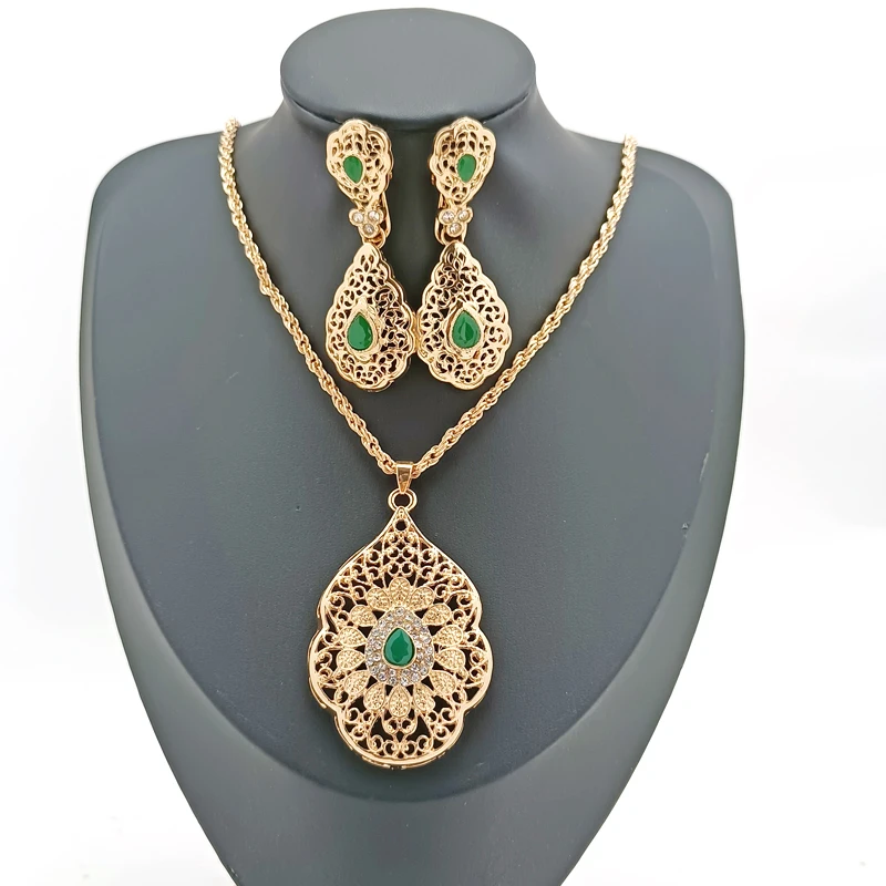 

2022 Arab Women's Jewelry Chic Moroccan Wedding Jewelry Set Gold Pendant Earrings Red Green Gem Pendant Necklace for Women