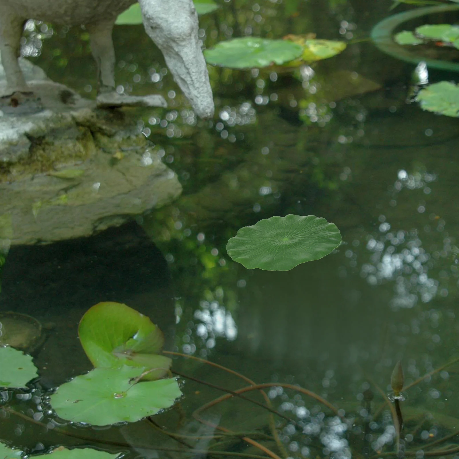 

Lily Floating Leaves Leaf Pads Artificial Pond Ponds Pad Fake Decor Water Ornament Green Aquarium Decoration Paperback Twigs