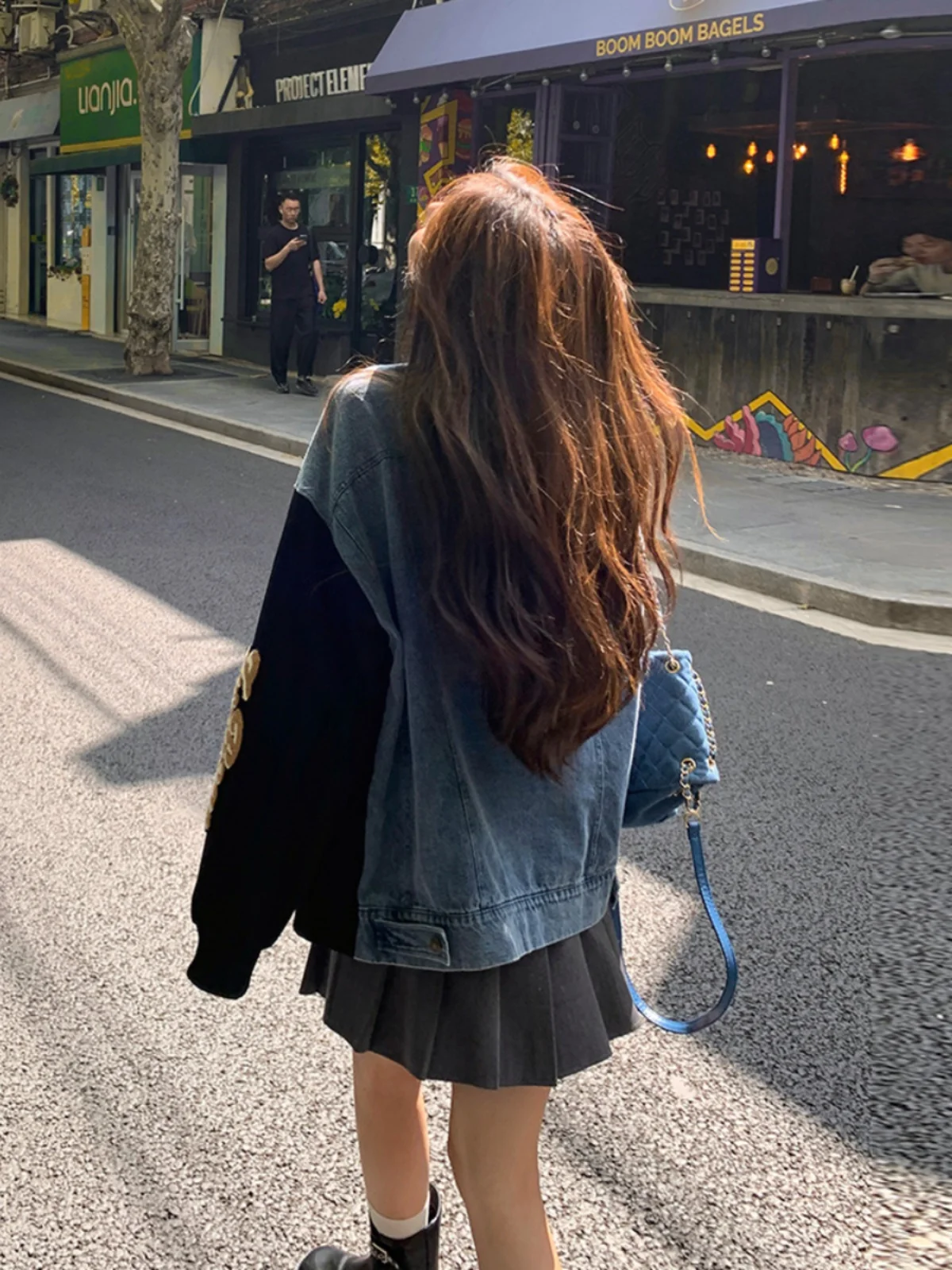 Бейсбольная форма с черными буквами верхняя одежда женская весна и осень 2024