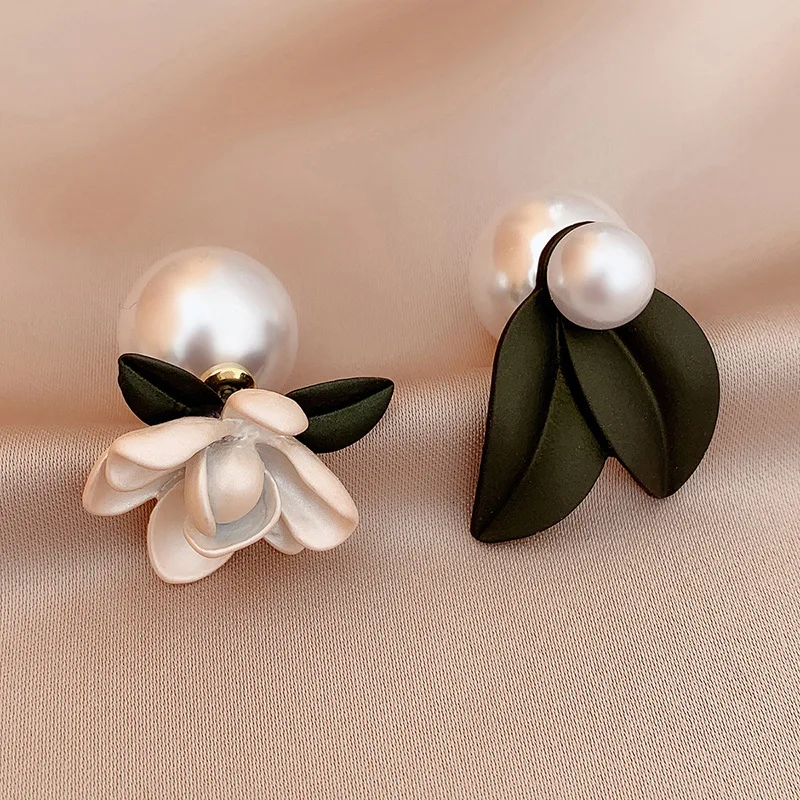 

Sweet Flower Leave Pearl Dangle Earring for Women 2022 New Fashion Korean Simple Temperament Earrings Girl Romantic Jewelry