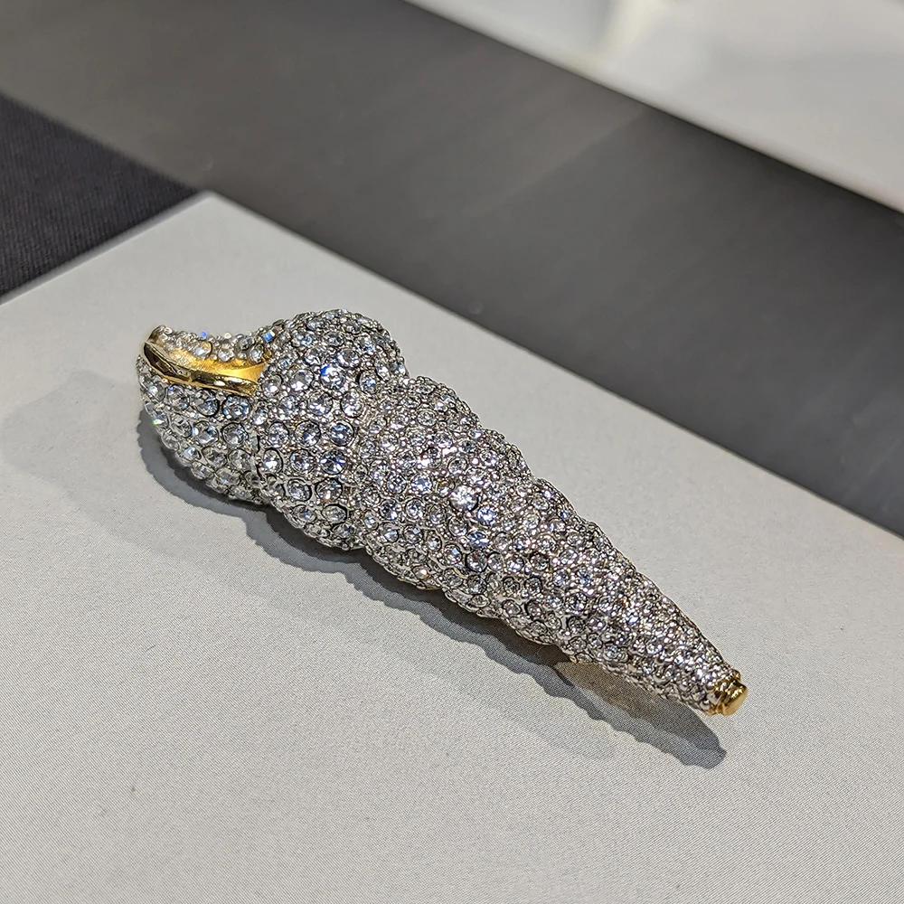 Oncomelania Conch Design Crystal Brooches