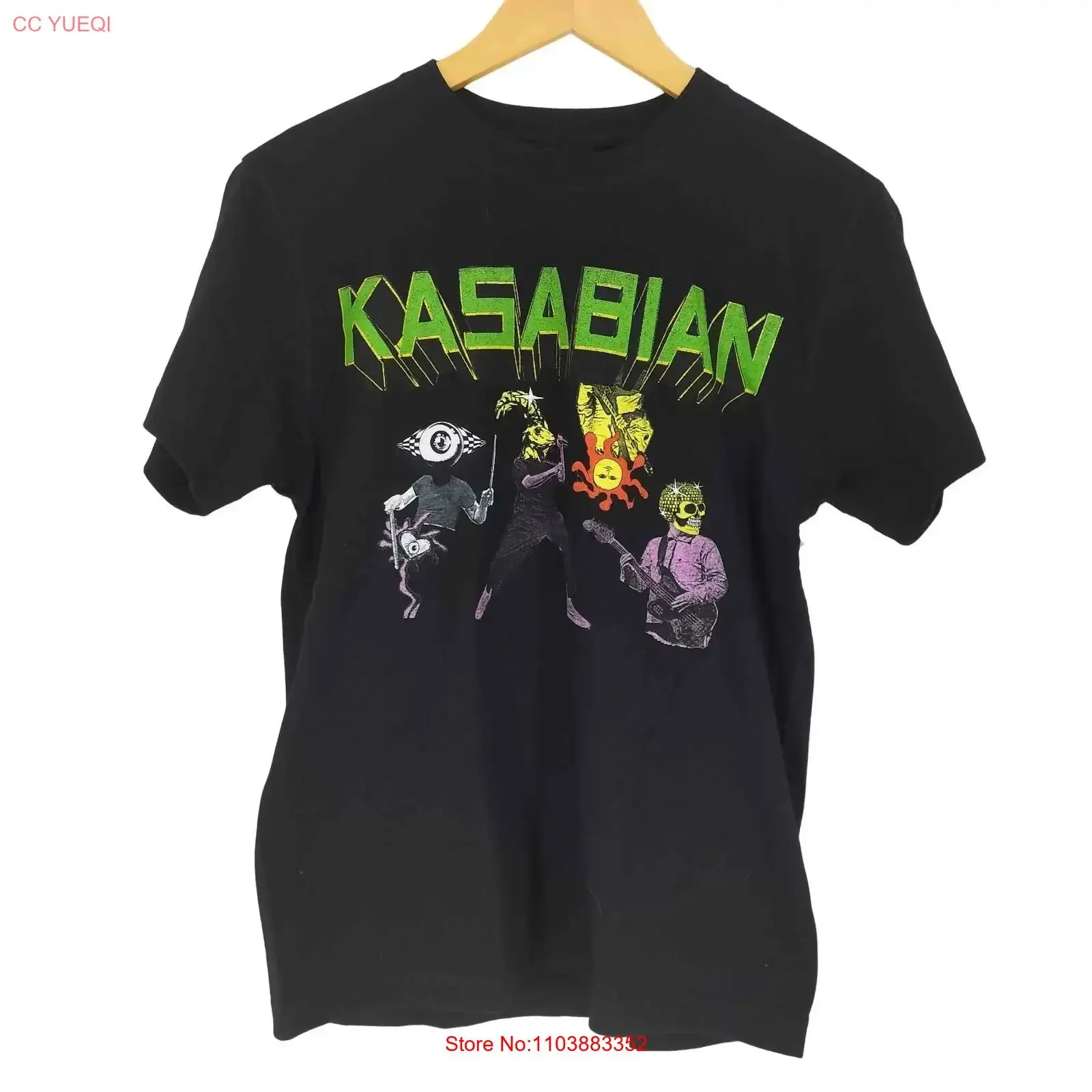 Фото Футболка Kasabian Band Live In Tour из плотного хлопка, черная, размер S-5XL, T106, винтажная, с эффектом потертости, модная, стильная, с легким графическим принтом, мужская, повседневная. №1