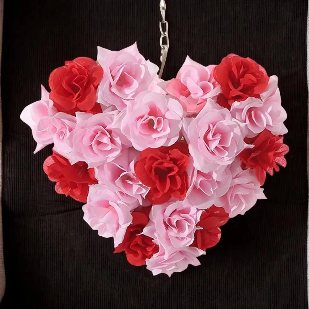Romantic Valentine's Day Wreath Ornaments Handmade Elegant Rose Heart-Shaped Hanging Simulation Love Flowers Party Favor
