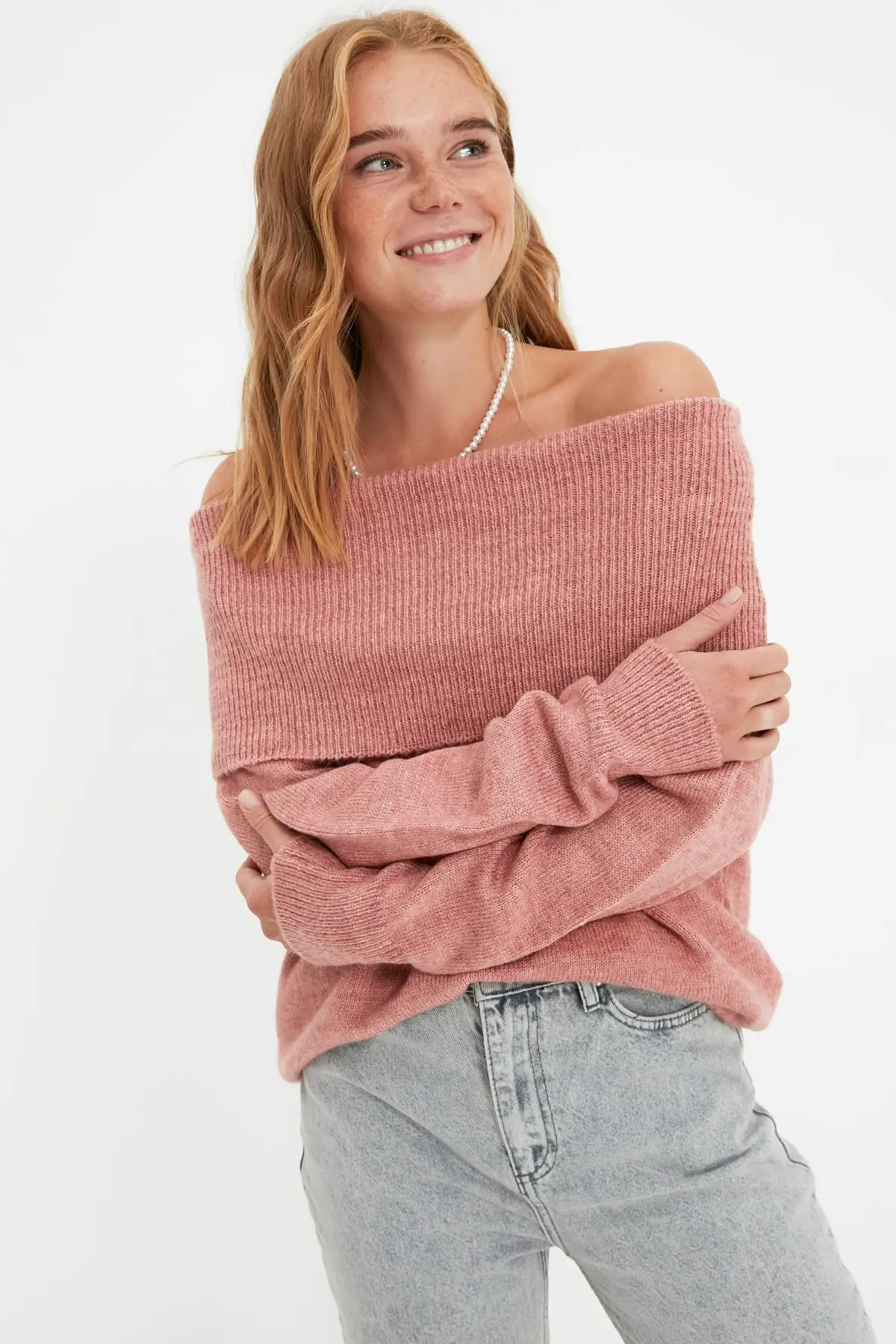 

Color Rose Carmen Collar Knitwear Sweatshirt Christmas gift