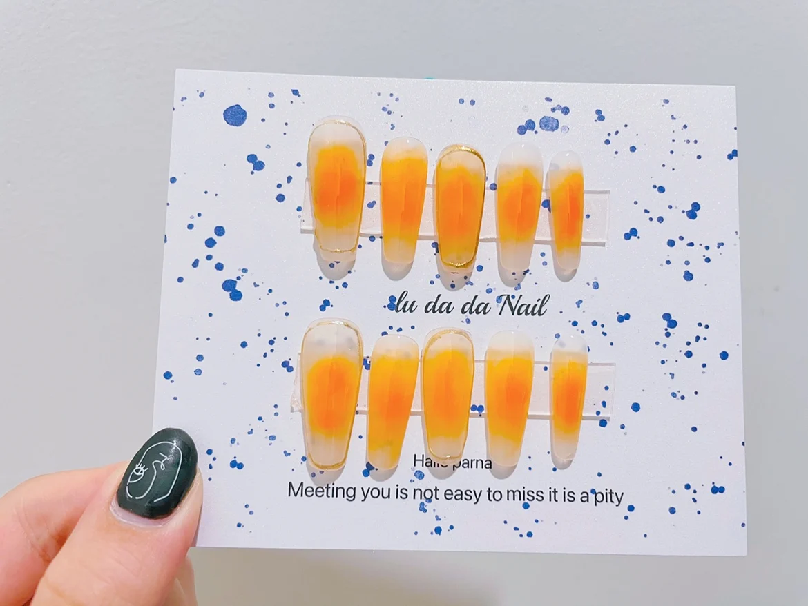 

10pcs 2022 New Irregular Vacuum Orange Phnom Penh Hand Painted Nail Artificial Custom American Patch Nails Fake Nails