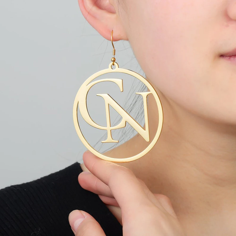 

Trend Round Pendant with Letters Women Earrings Jewelry Custom Name Initials Stainless Steelpersonality Earring Pendiente De Aro