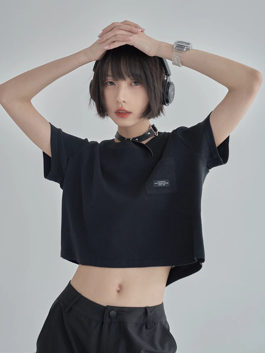 

Женская летняя футболка с коротким рукавом и круглым вырезом