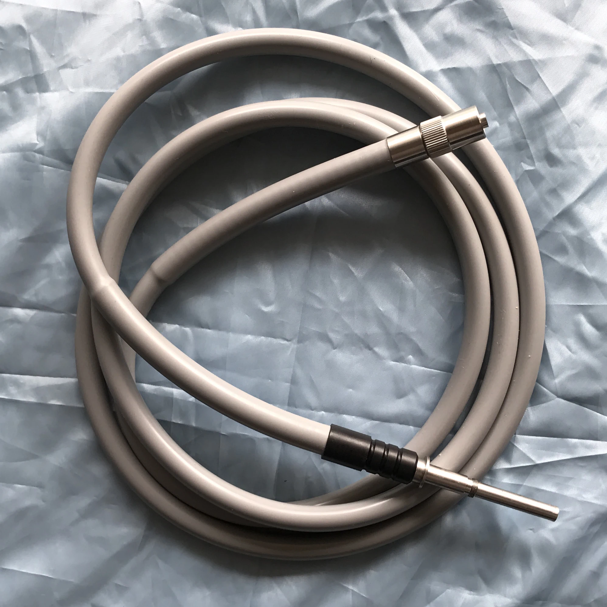 

STORZ cold light source light guide beam Stos optical fiber endoscope cold light source can turn wolf card