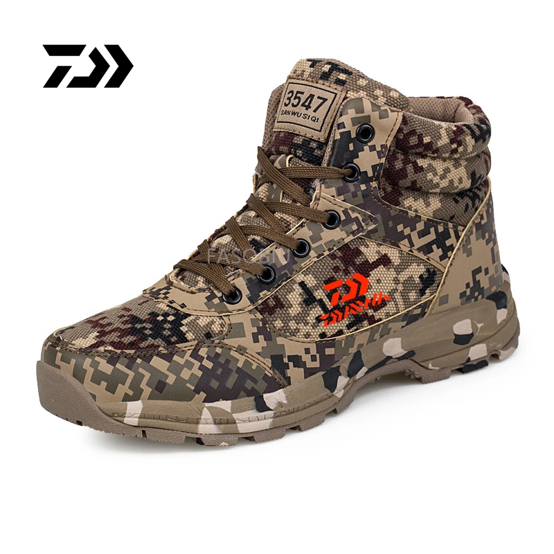 

Daiwa Men Fishing Shoes Winter Camouflage Plus Velvet Thickened Cotton Shoes Outdoor Sports Non-slip Warm Hiking Fishing Shoes