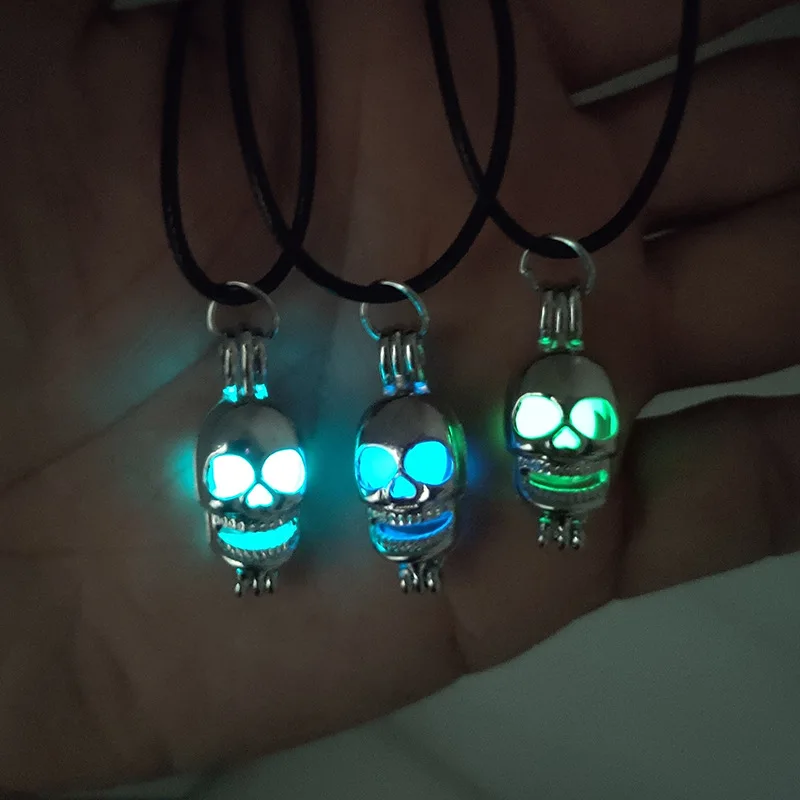 

Vintage Glow In The Dark Skull Necklace Hollow Titanium Steel Luminous Stone Cages Skeleton Pendants Necklaces Women Men Jewelry