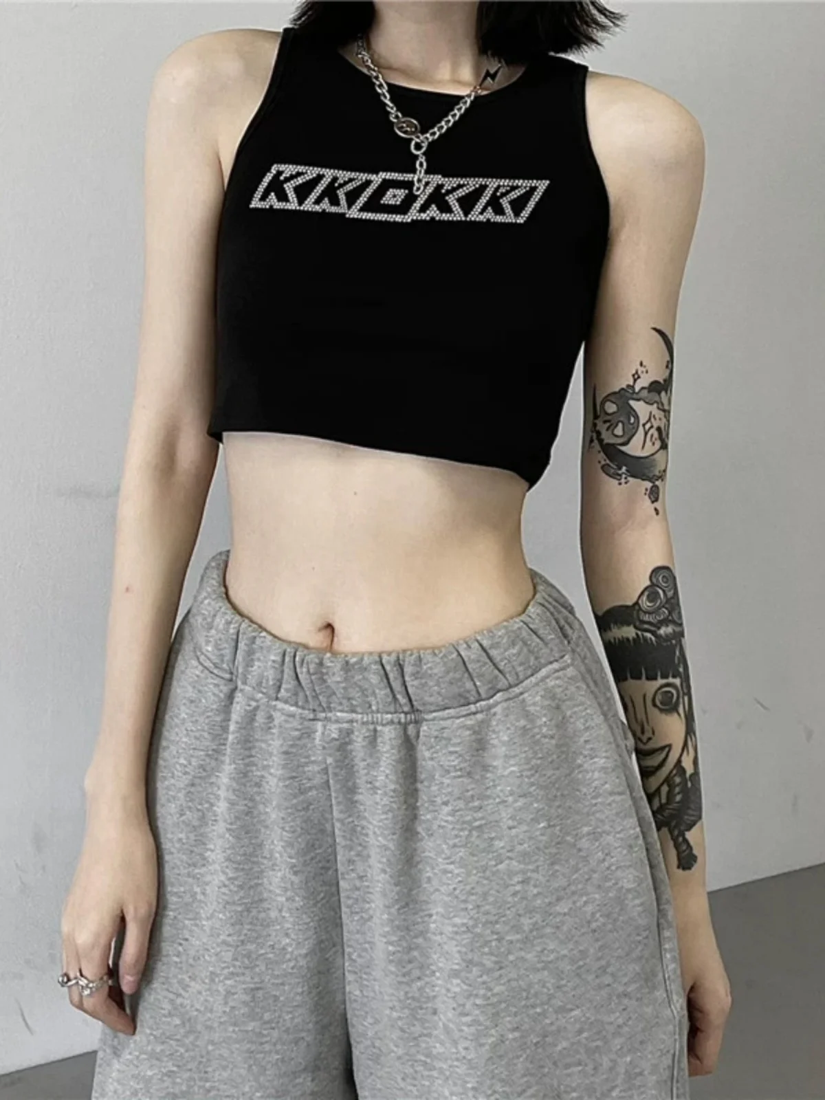 Черный жилет женский летний новый дизайн Sense Hot Drilling Letters Gyaru Короткая внутренняя