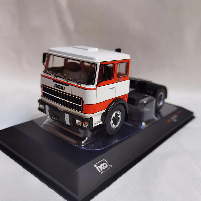 

Модель грузовика из сплава трактора 1:43 FIAT 619 N1 1980