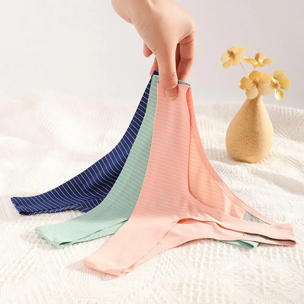 Женские трусики мягкие эластичные не оставляющие следов