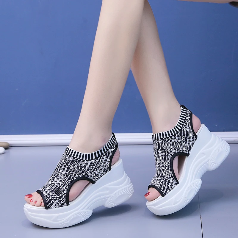 

2022 Sandals Med Open Toe Cross-Shoes Soft Large Size Suit Female Beige Summer Heels Clogs Wedge New Medium Peep Sports Big Blac